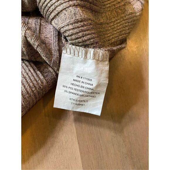 Luxology 3/4 Sleeve Sweater‎ - Picture 4 of 6